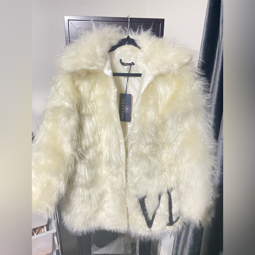 White Valentino fur coat